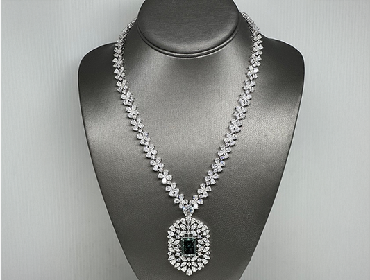 DIAMOND NECKLACE